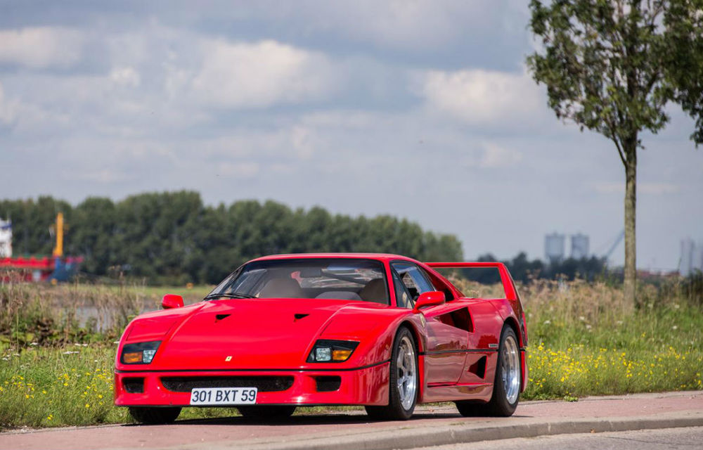 Un Ferrari F40 aparţinând lui Nigel Mansell s-a vândut pentru aproape 700.000 de euro - Poza 1