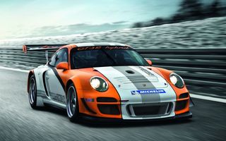 Porsche infirmă posibilitatea unor versiuni hibride ale lui 911 şi Macan
