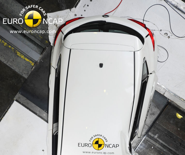 EuroNCAP: 5 stele pentru Tesla Model S, noua Fabia, BMW 2 Active Tourer şi Nissan Pulsar. Megane facelift urcă la patru stele după retestare - Poza 19