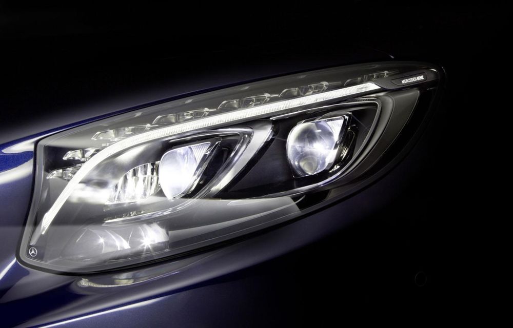 Mercedes-Benz prezintă noua sa generaţie de blocuri optice cu LED: 84 de LED-uri pe far - Poza 1