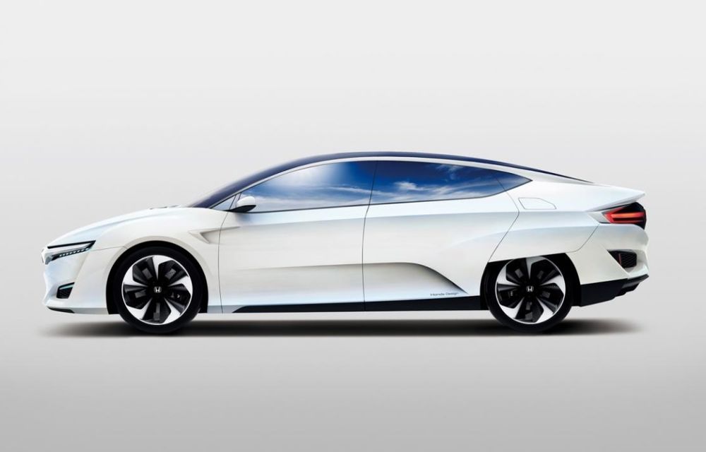 Honda FCV Concept: 700 de kilometri autonomie maximă şi versiune de serie lansată în 2016 - Poza 3
