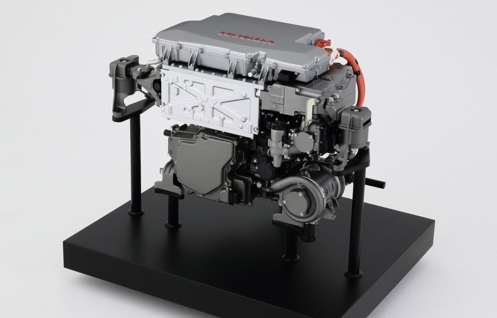 Honda FCV Concept: 700 de kilometri autonomie maximă şi versiune de serie lansată în 2016 - Poza 9