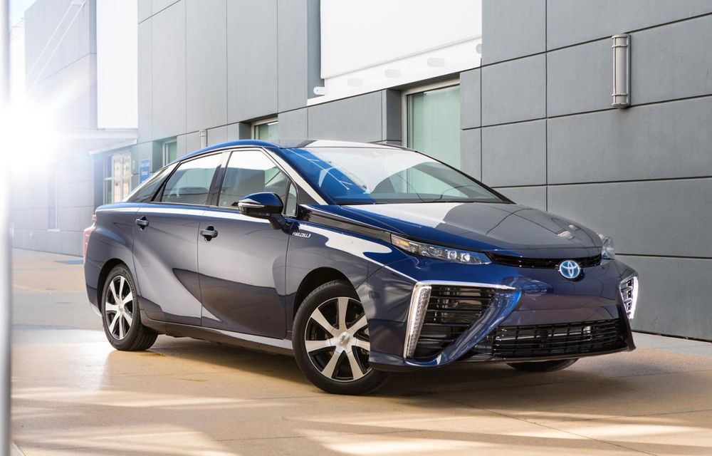 Toyota Mirai, primul model de serie alimentat cu hidrogen al mărcii, vine în Europa în 2015 - Poza 1