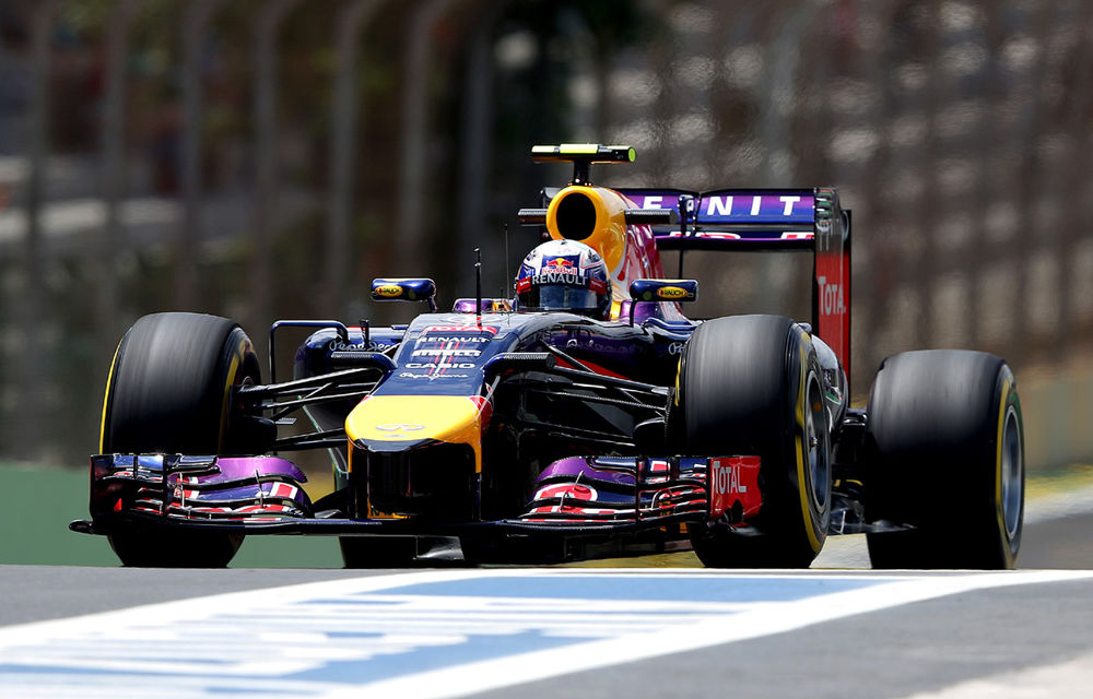 Red Bull: &quot;Motorul Renault are cu 75 de cai putere mai puţin decât Mercedes&quot; - Poza 1