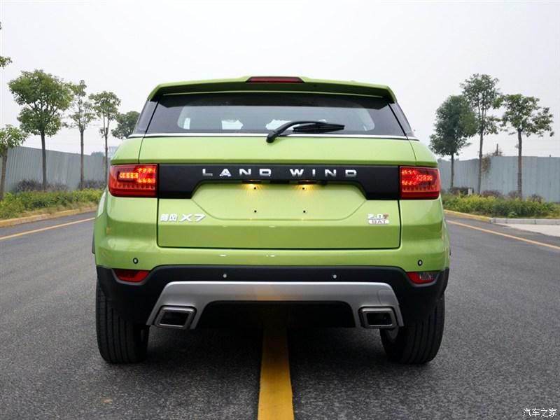 Primele imagini cu noul Landwind X7, clona chinezească a lui Range Rover Evoque - Poza 5