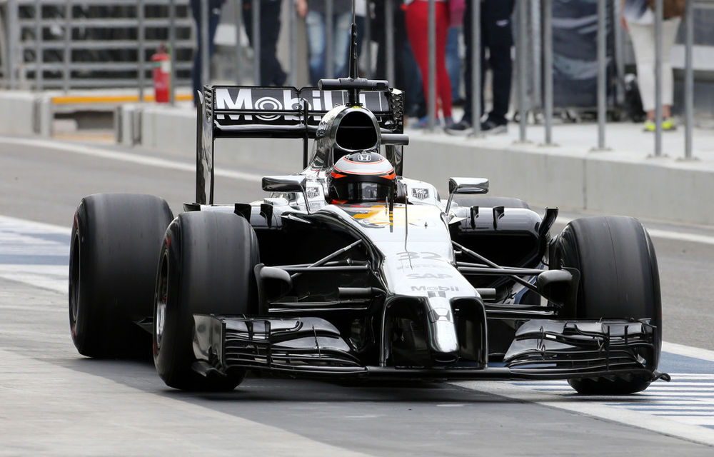 Teste Abu Dhabi, ziua 1: McLaren, niciun tur cu motor Honda. Vettel a vizitat garajul Ferrari - Poza 1