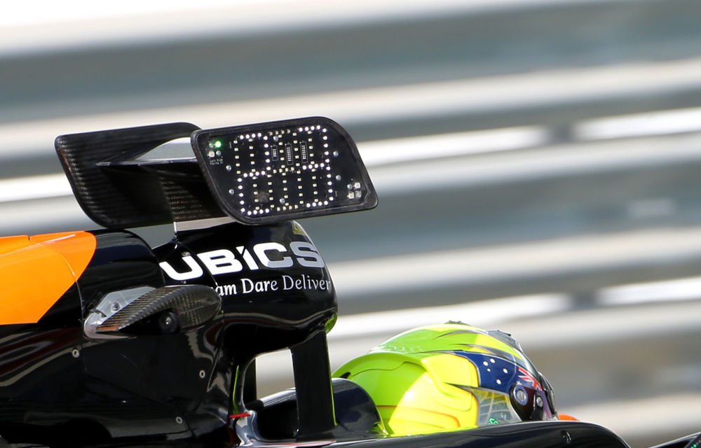 Force India testează noul ecran cu LED-uri care indică poziţia pilotului în timpul cursei - Poza 1