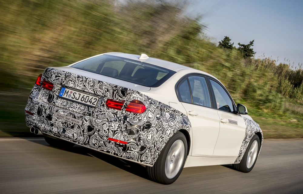 BMW Seria 3 facelift va avea o versiune hibrid cu un consum care ajunge la doar 2 litri/100 de kilometri - Poza 6