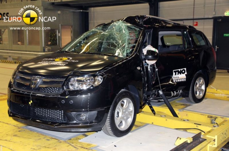 Dacia Logan MCV a obținut doar trei stele EuroNCAP. Familia Logan a fost retrogradată de criteriile de testare mai aspre - Poza 1