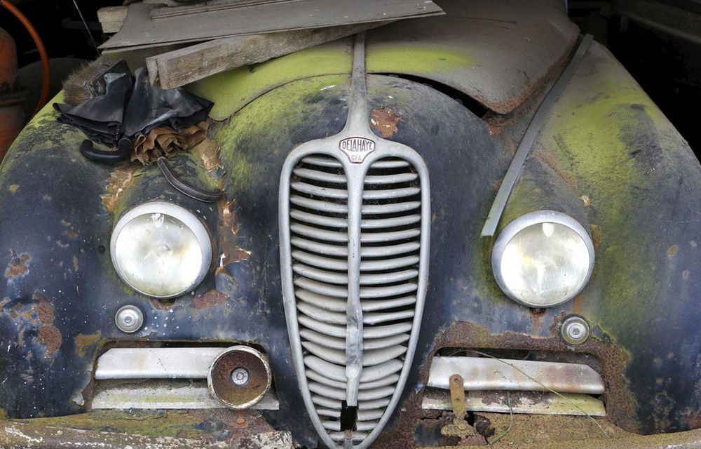 O colecție de aproape 100 automobile clasice a fost regăsită în Franța - Poza 15