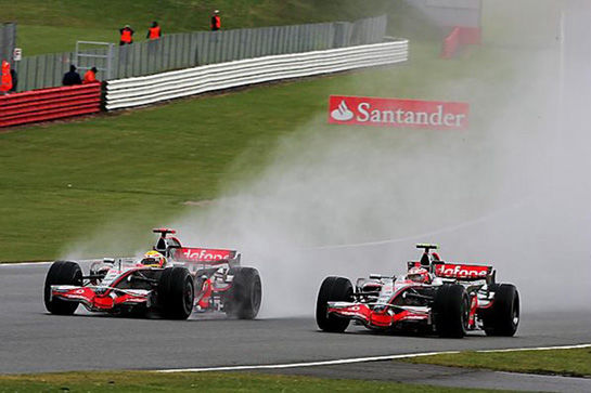 Poveştile Formulei 1: Alonso la McLaren - o experienţă turbulentă în 2007 - Poza 4