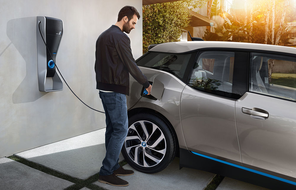 BMW dă semnalul schimbării în industrie: &quot;Momentul trecerii la maşini electrice nu e departe&quot; - Poza 1