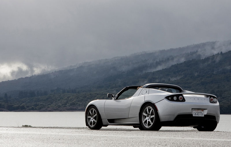 Tesla Motors anunță versiunea 3.0 a lui modelului electric Roadster: autonomie de 650 de kilometri - Poza 1