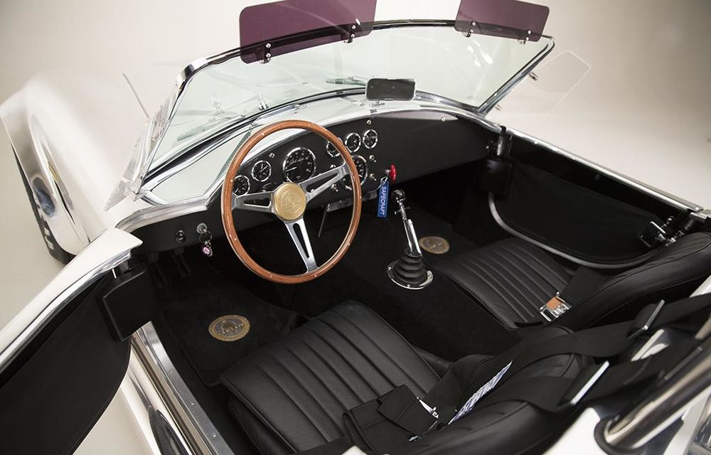 Shelby Cobra 427, legendarul musclecar american, primește o ediție aniversară - Poza 6