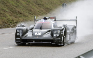 Porsche a publicat primele imagini cu prototipul 919 Hybrid pentru Le Mans 2015