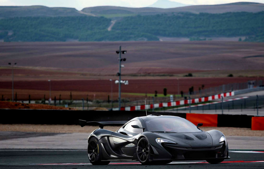 McLaren P1 va primi în martie o versiune mai puternică și mai ușoară numită GTR - Poza 8