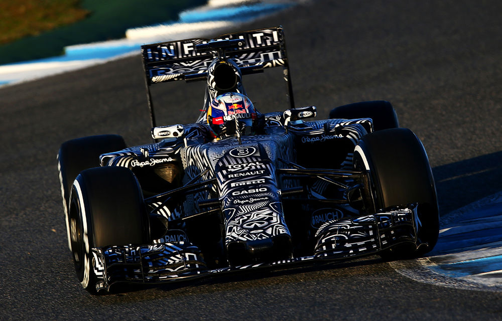 Red Bull prezintă noul monopost pentru 2015 în culori temporare pentru teste - Poza 6