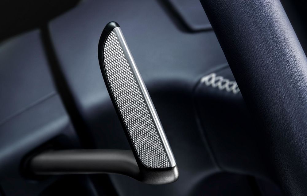 Bentley Continental GT şi Flying Spur primesc un facelift minor - Poza 7
