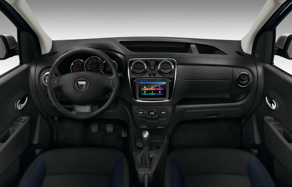 Surpriza Dacia pentru 2015: ediţii speciale aniversare 10 ani pentru toate modelele. În meniu: display color, exterior Cosmo Blue şi Media Nav Evolution - Poza 34