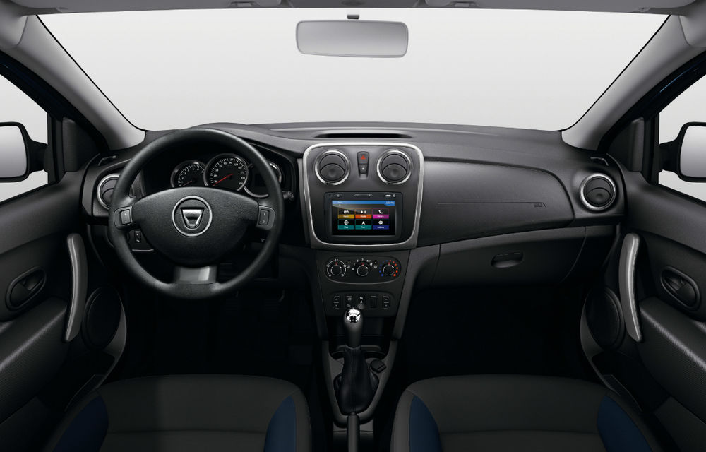 Surpriza Dacia pentru 2015: ediţii speciale aniversare 10 ani pentru toate modelele. În meniu: display color, exterior Cosmo Blue şi Media Nav Evolution - Poza 1