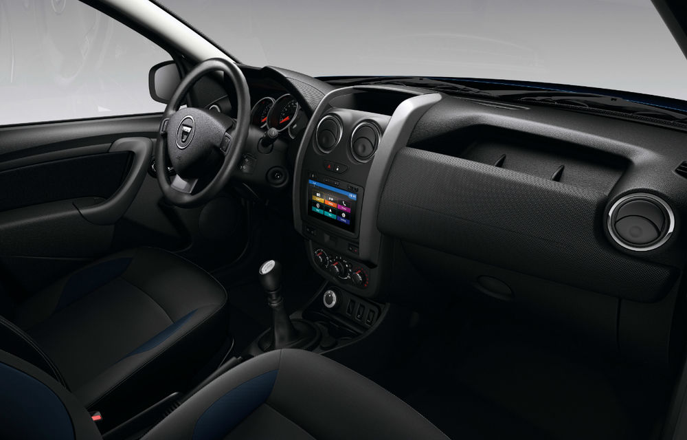 Surpriza Dacia pentru 2015: ediţii speciale aniversare 10 ani pentru toate modelele. În meniu: display color, exterior Cosmo Blue şi Media Nav Evolution - Poza 23