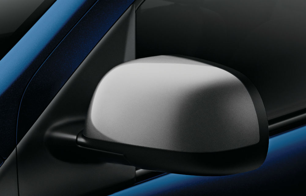 Surpriza Dacia pentru 2015: ediţii speciale aniversare 10 ani pentru toate modelele. În meniu: display color, exterior Cosmo Blue şi Media Nav Evolution - Poza 40