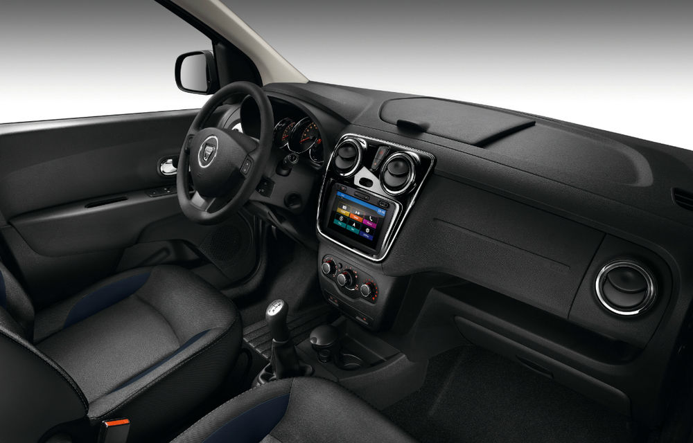 Surpriza Dacia pentru 2015: ediţii speciale aniversare 10 ani pentru toate modelele. În meniu: display color, exterior Cosmo Blue şi Media Nav Evolution - Poza 43