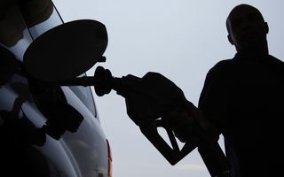 Preţul carburanţilor scade cu 10% din 2016 conform proiectului de Cod Fiscal