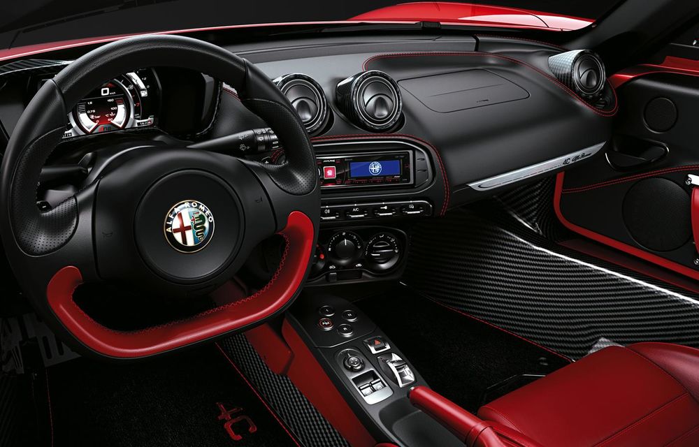 Alfa Romeo 4C Spider îşi face luna viitoare debutul european în varianta de serie - Poza 15