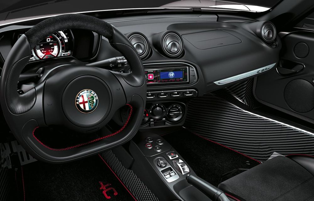 Alfa Romeo 4C Spider îşi face luna viitoare debutul european în varianta de serie - Poza 14