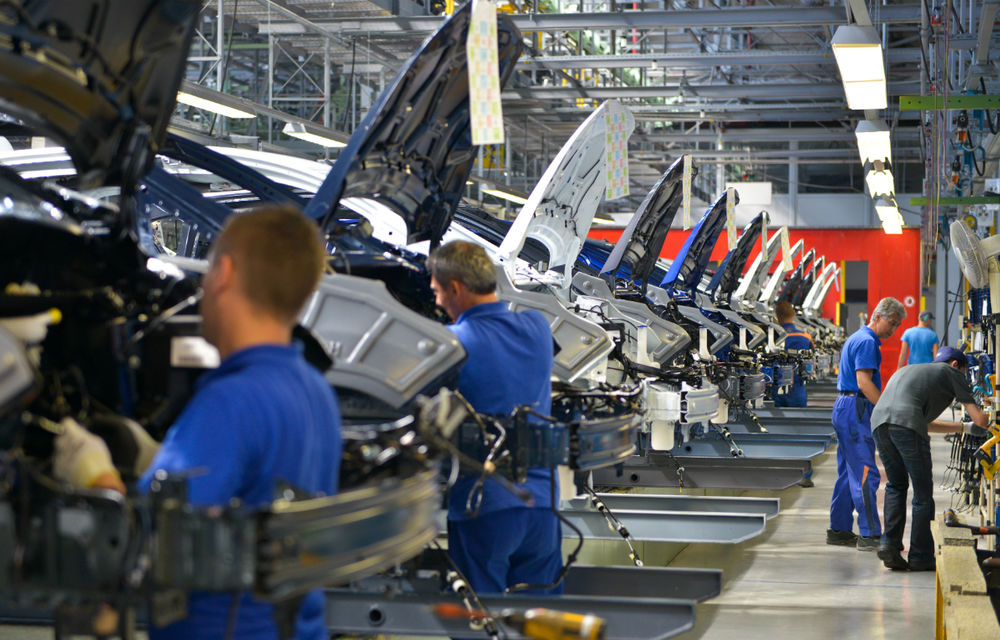 Ford Craiova reduce programul de lucru pentru a evita concedierile - Poza 1