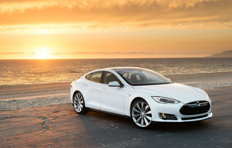 Elon Musk: ”Vom oferi o îmbunătăţire pentru Tesla Model S pentru a mări şi mai mult autonomia” - Poza 1