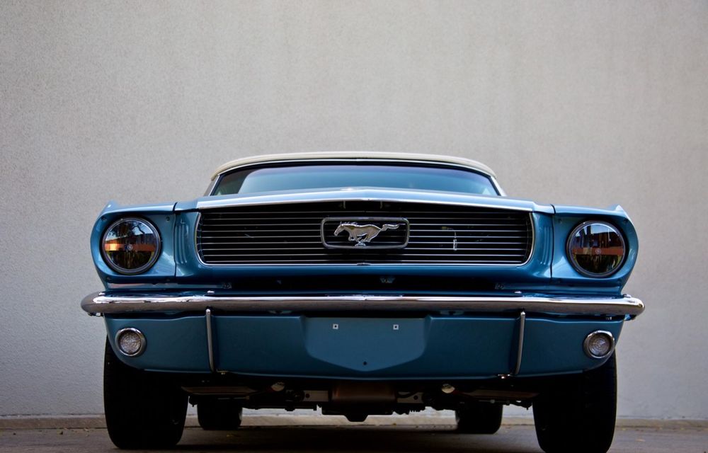 Prima generaţie a lui Ford Mustang reintră în producţie cu tehnologii moderne sub tutela unei alte companii - Poza 3