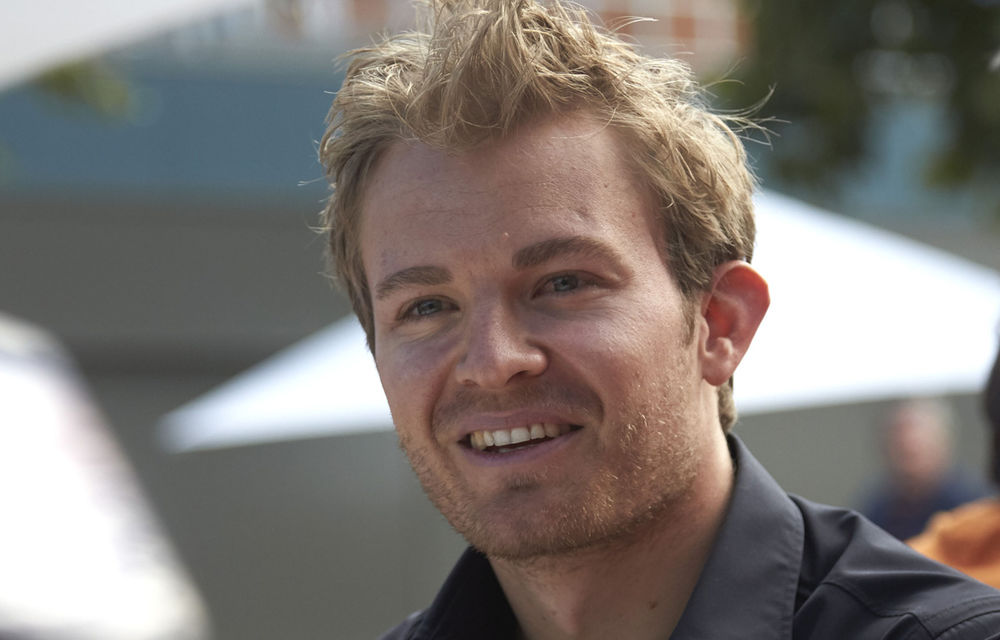 Video: Rosberg a urcat cele 88 de etaje ale Turnurilor Petronas - Poza 1