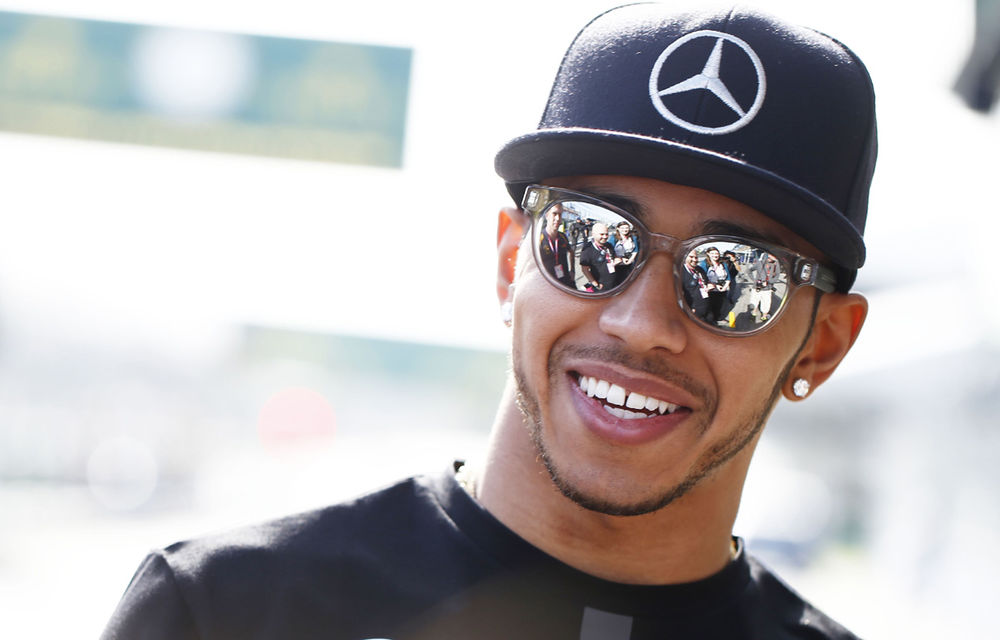 Hamilton speră să semneze noul contract cu Mercedes în această săptămână - Poza 1