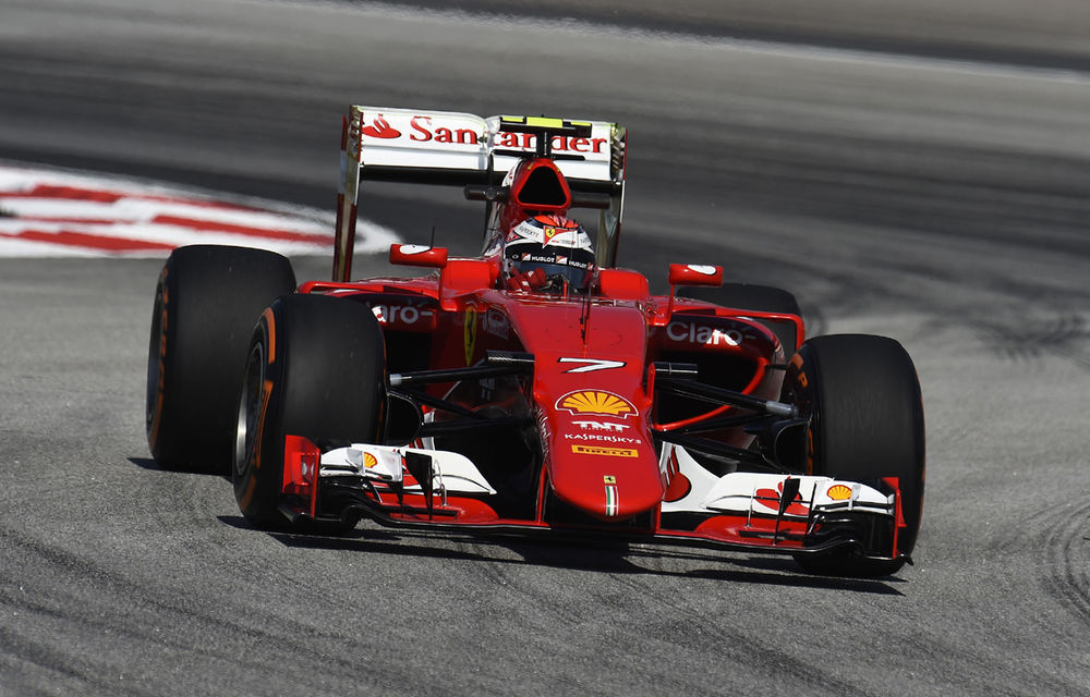 Hamilton, impresionat de performanţele Ferrari din antrenamente - Poza 1