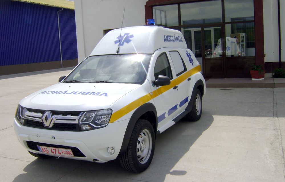Dacia a început livrarea primelor ambulanţe bazate pe Duster - Poza 1