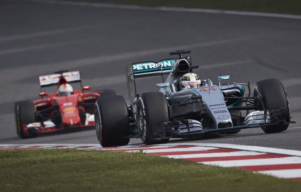 Hamilton l-a învins la limită pe Rosberg în calificările din China! - Poza 1