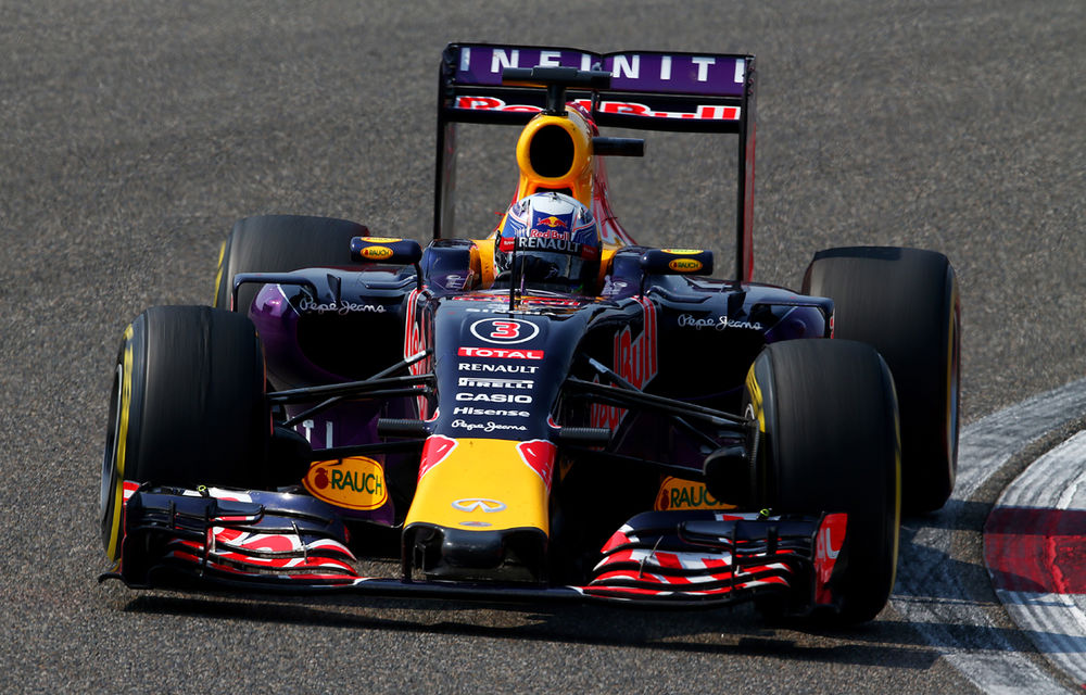 Red Bull, în pericol să aibă din nou probleme cu motoarele Renault în Bahrain - Poza 1