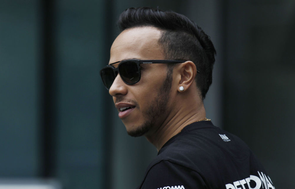 Mercedes: &quot;Hamilton nu condiţionează noul contract de statutul de pilot numărul 1&quot; - Poza 1