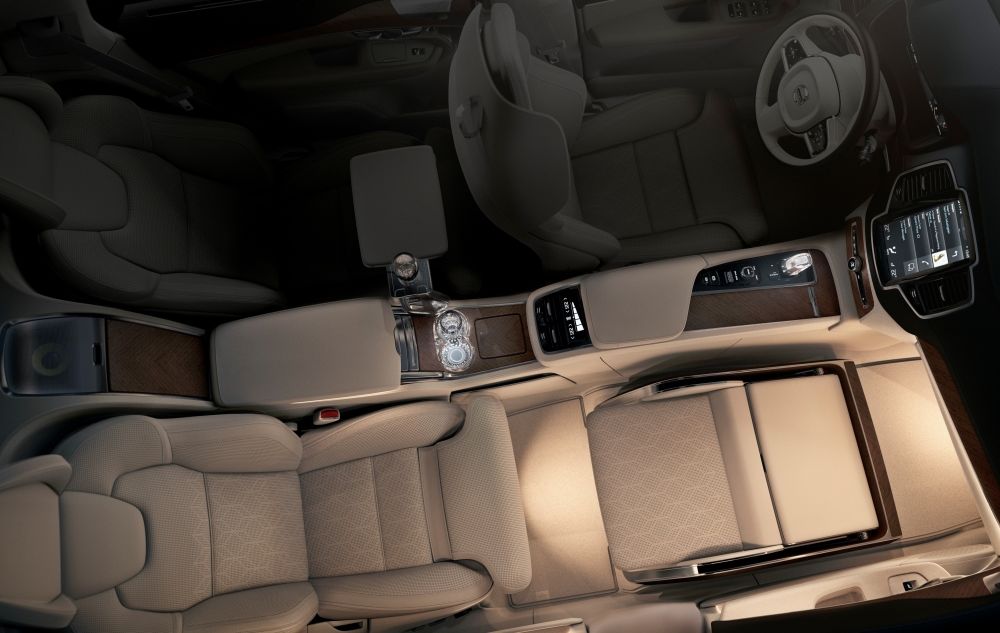 Volvo a prezentat propunerea unei dotări exclusiviste în gama XC90: Lounge Console Concept - Poza 4
