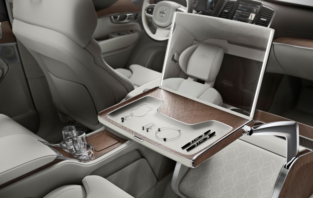Volvo a prezentat propunerea unei dotări exclusiviste în gama XC90: Lounge Console Concept - Poza 7