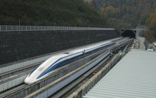 Trenul Maglev din Japonia a stabilit un nou record de viteză: 603 km/h
