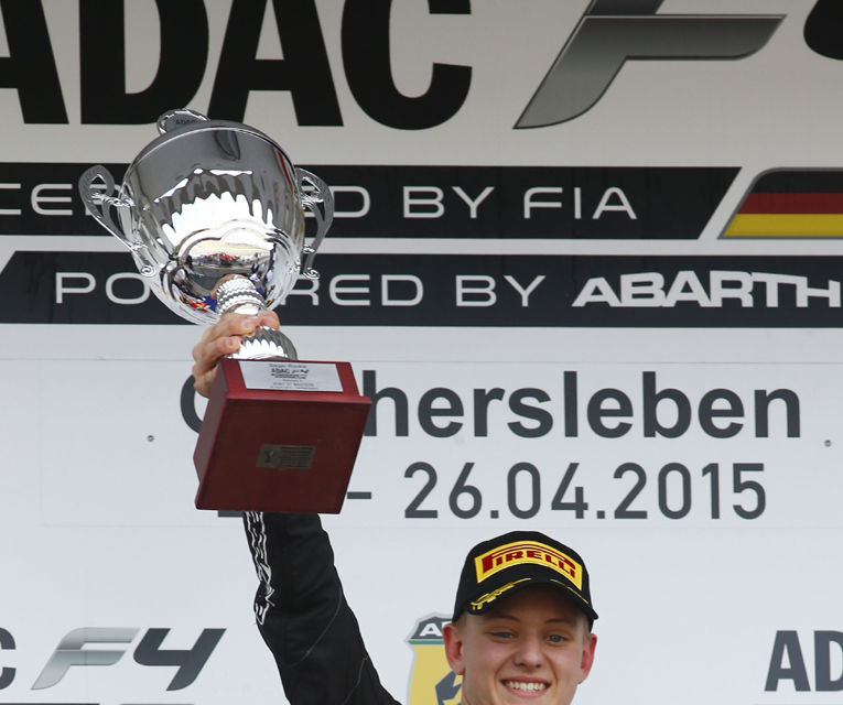 Video: Mick Schumacher a debutat cu o victorie în Formula 4 Germania - Poza 4
