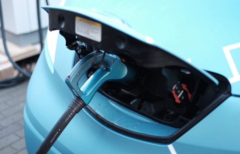 Ministerul Mediului vrea 10.000 de prize pentru vehicule electrice în toată ţara şi bonus de până la 6000 de euro la achiziţia unei maşini electrice - Poza 1