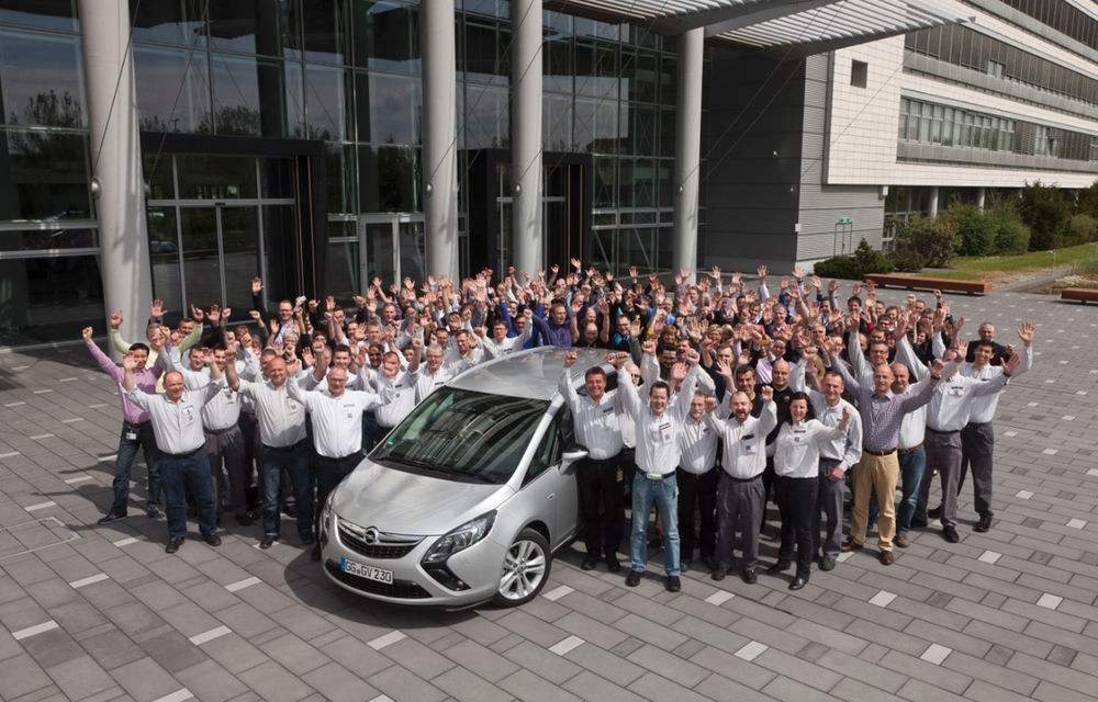 General Motors atinge 500 de milioane de maşini produse şi anunţă noua generaţie Opel Astra în finalul lui 2015 - Poza 1