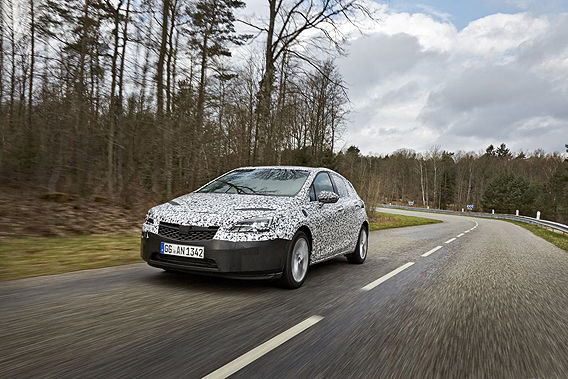 Opel Astra primeşte o nouă generaţie: primele imagini ale noului model - Poza 9