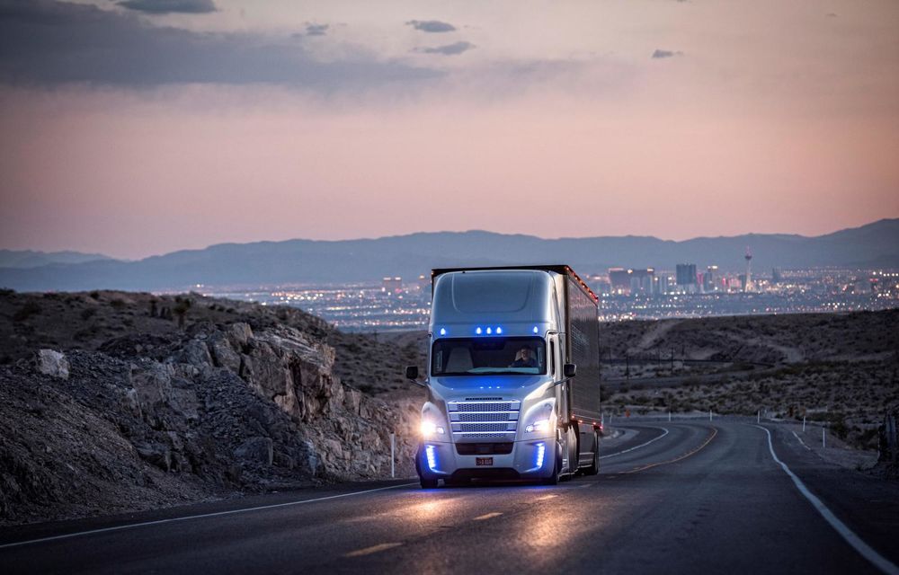 Freightliner Inspiration Truck: primul camion autonom din lume cu drept de rulare pe drumurile publice - Poza 3