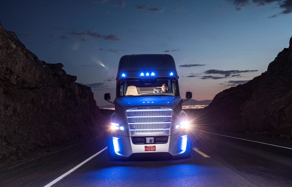 Freightliner Inspiration Truck: primul camion autonom din lume cu drept de rulare pe drumurile publice - Poza 4