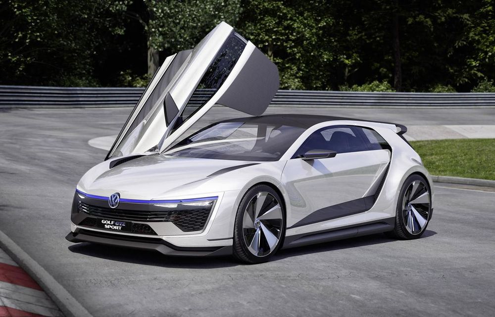 Volkswagen Golf GTE Sport Concept: un hatchback cu 400 de cai putere şi multă fibră de carbon - Poza 2
